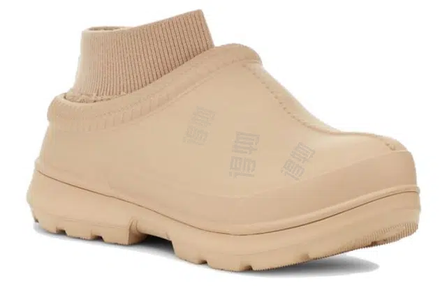UGG Tasman