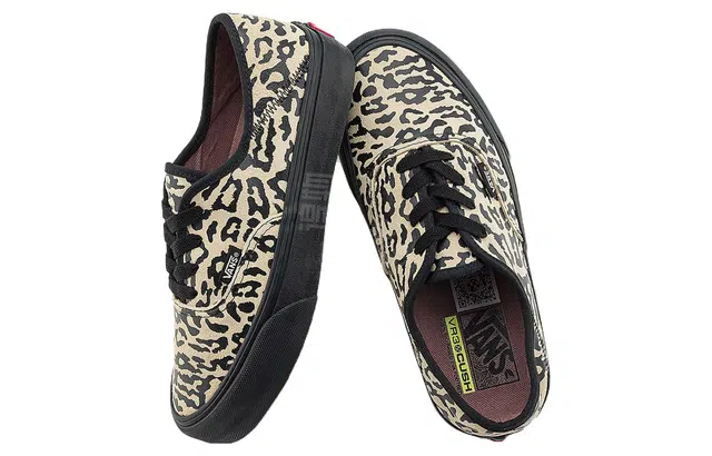 Vans Authentic VR3