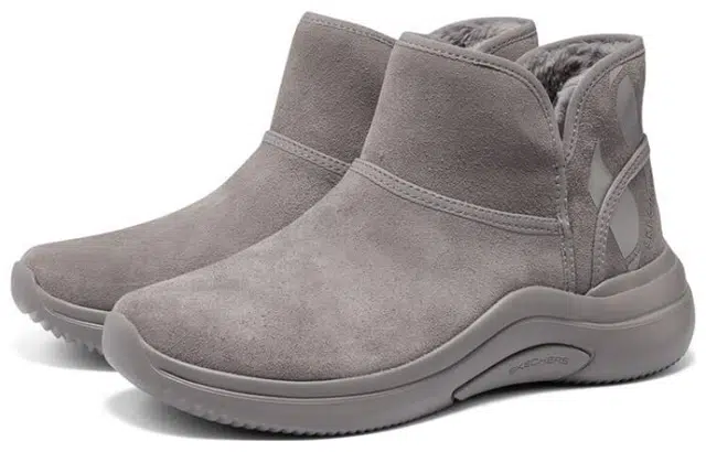 Skechers