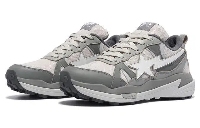 A BATHING APE Trail Sta
