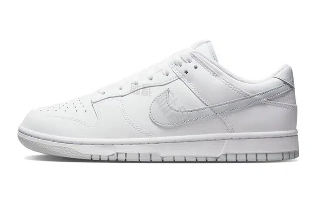 Nike Dunk Low Pure Platinum