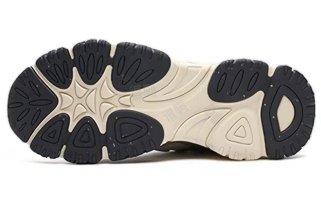 FILA Fluid 4