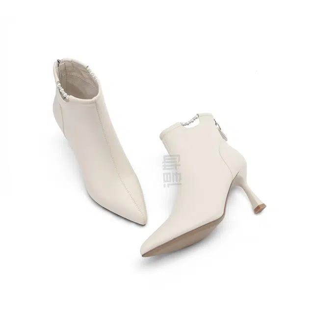 DAPHNE PU 7.5cm