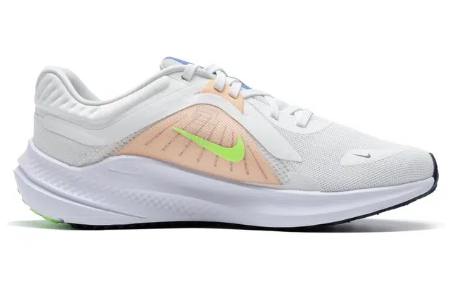 Nike Quest 5