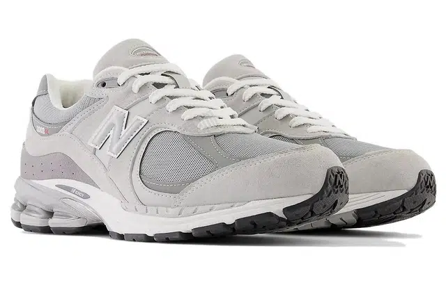 New Balance NB 2002R Gore-Tex