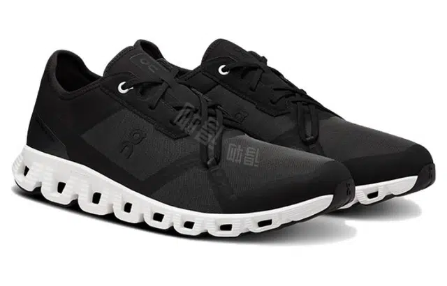 On Cloud X 3 Ad