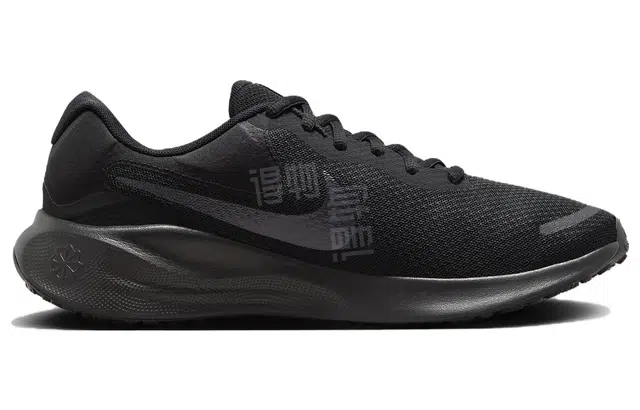 Nike REVOLUTION 7