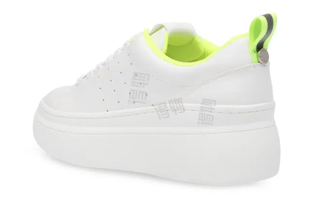STEVE MADDEN
