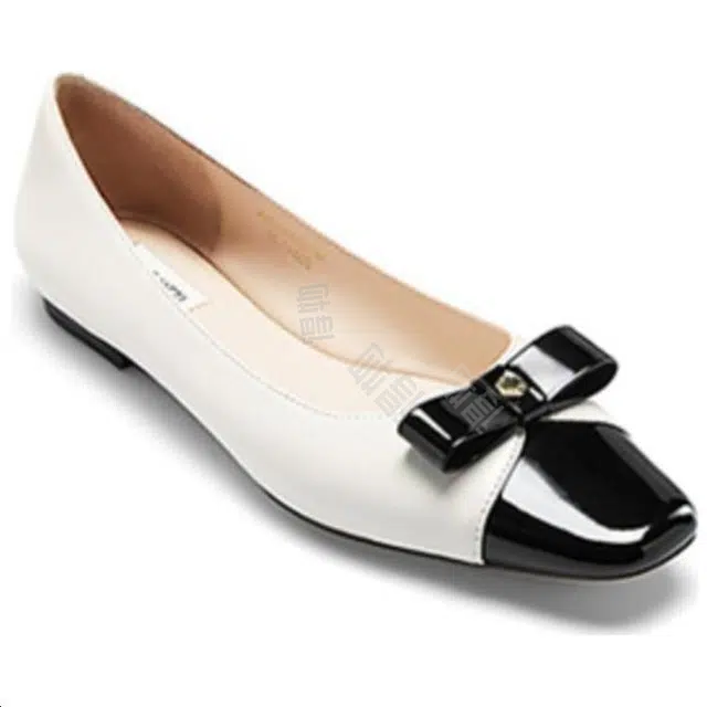 NINE WEST