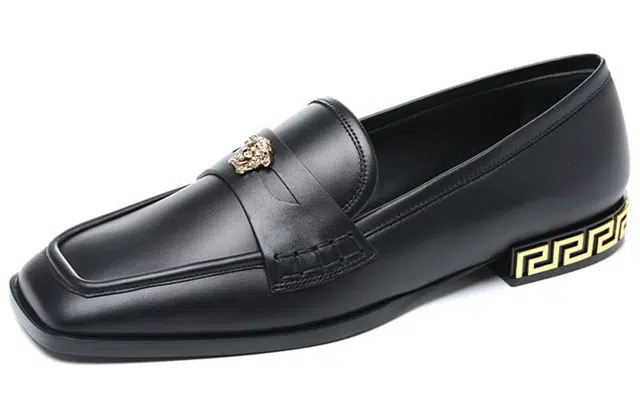 VERSACE