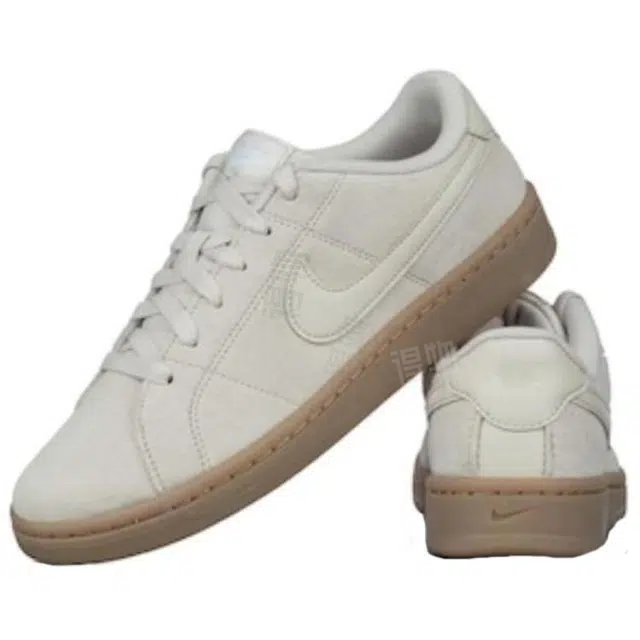 Nike Court Royale