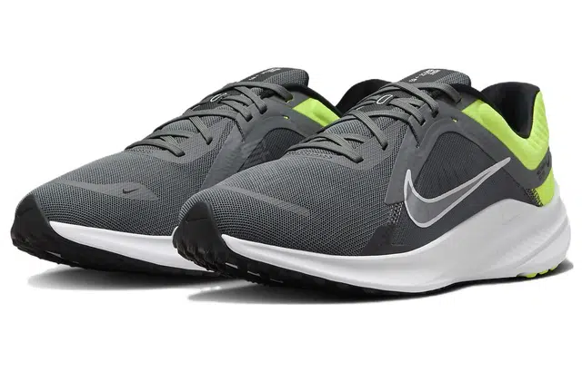 Nike Quest 5