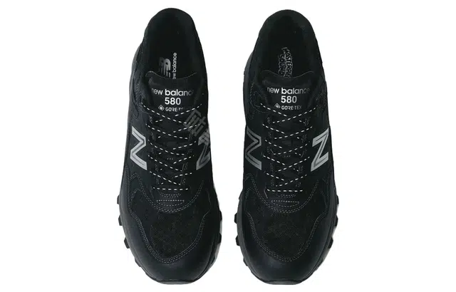 MASTERPIECE SOUND x Hombre Nio x mita sneakers x New Balance MT 580