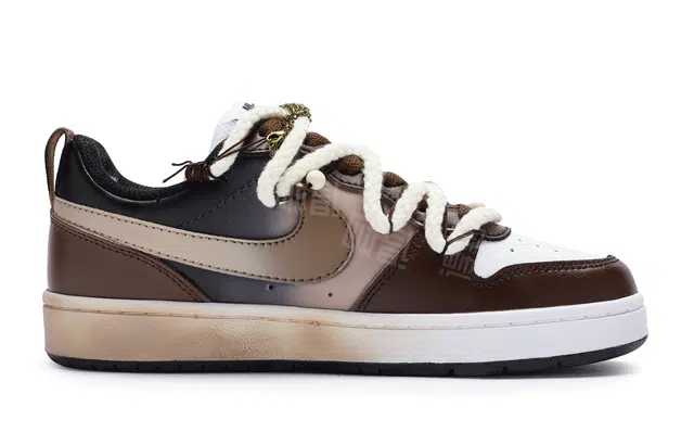 Nike Court Borough Low 2 811 GS