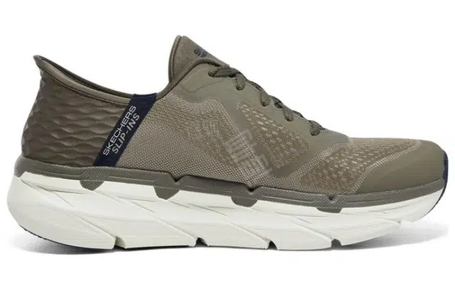 Skechers Max Cushioning Premier