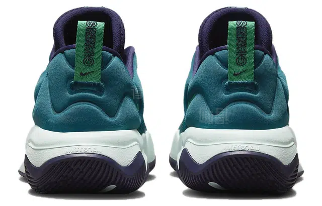Nike Giannis Immortality 3 EP