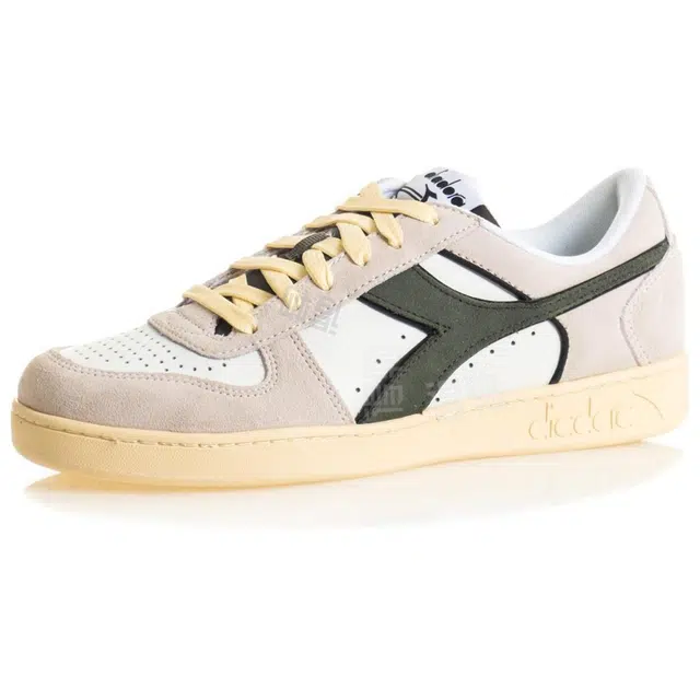 diadora