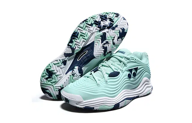 YONEX Power Cushion