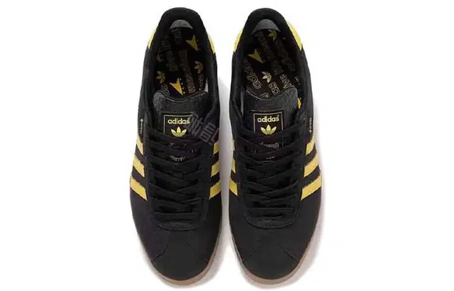 Descendant x adidas originals Gazelle DCDT GTX