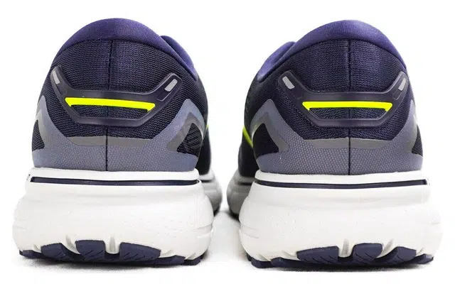 Brooks Ghost 15