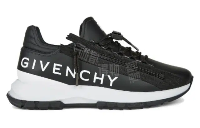 GIVENCHY