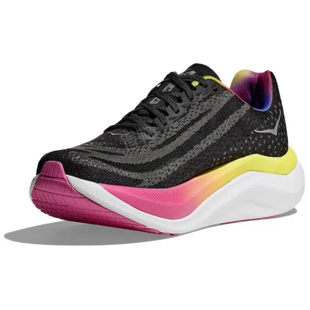 HOKA ONE ONE