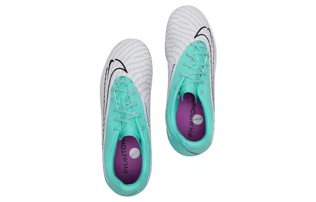 Nike Air Zoom Vapor 15
