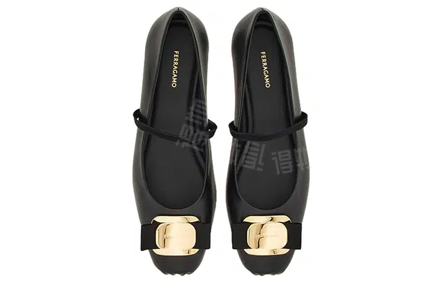FERRAGAMO Vara 0.5cm