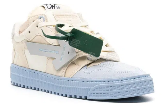 OFF-WHITE