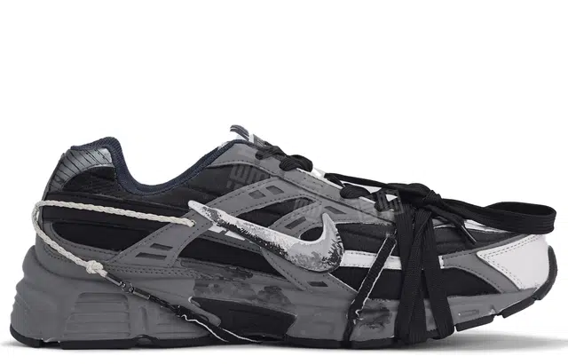 Nike Initiator