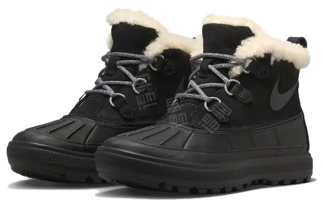 Nike Woodside