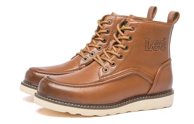 Lee