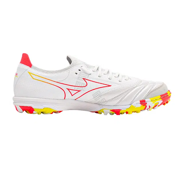 Mizuno Morelia Neo