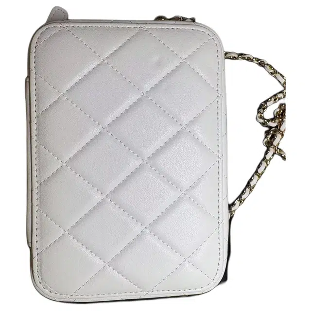 CHANEL 21K C Logo