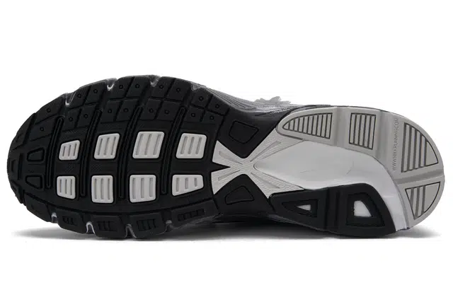Nike Initiator Y2K