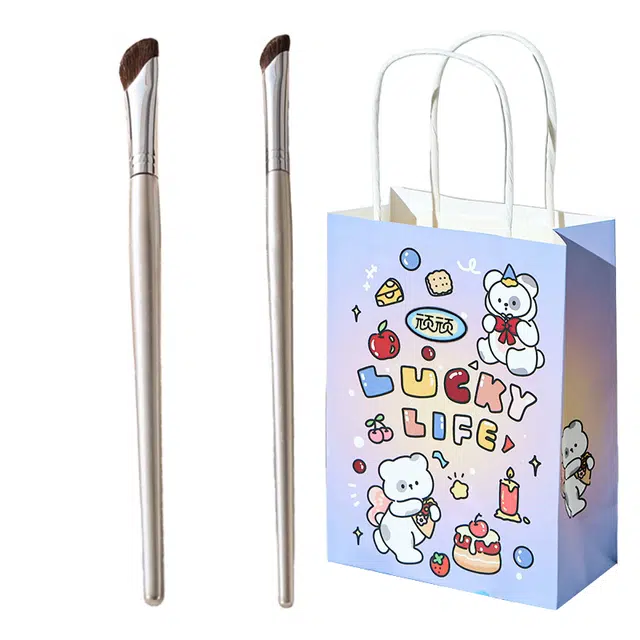 顽顽  镰刀马毛鼻影刷斜角山根鼻翼遮瑕刷面部精准细节化妆刷一支装 晕染柔软