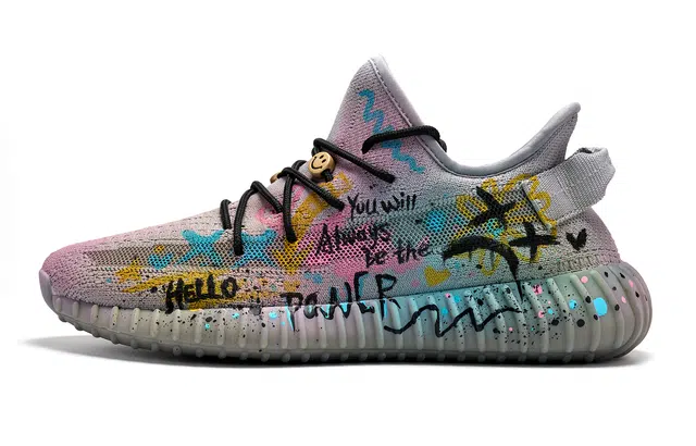 adidas YEEZY BOOST 350 V2