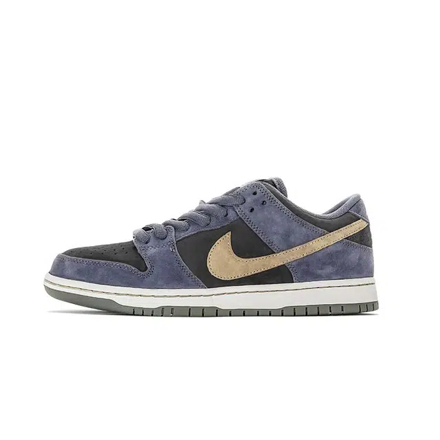 Nike Dunk SB "Dust Noir"