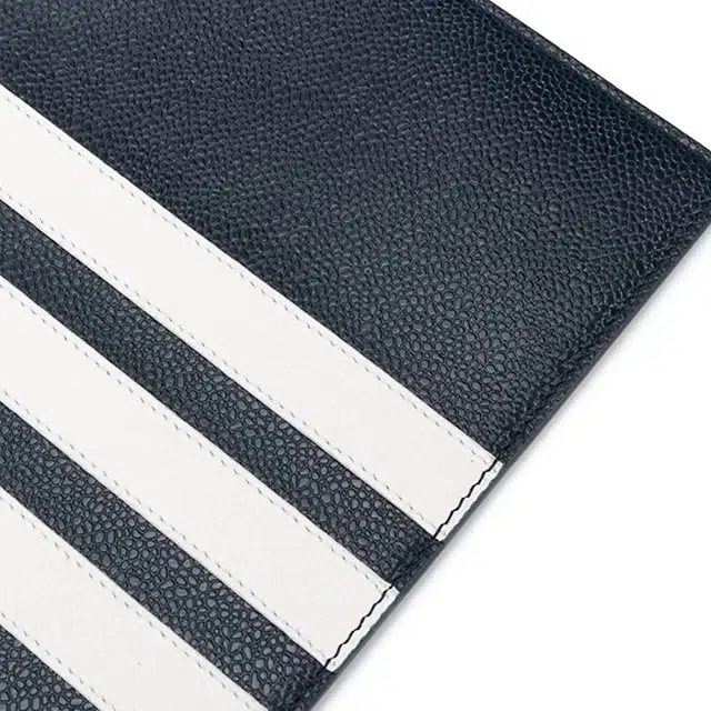 THOM BROWNE