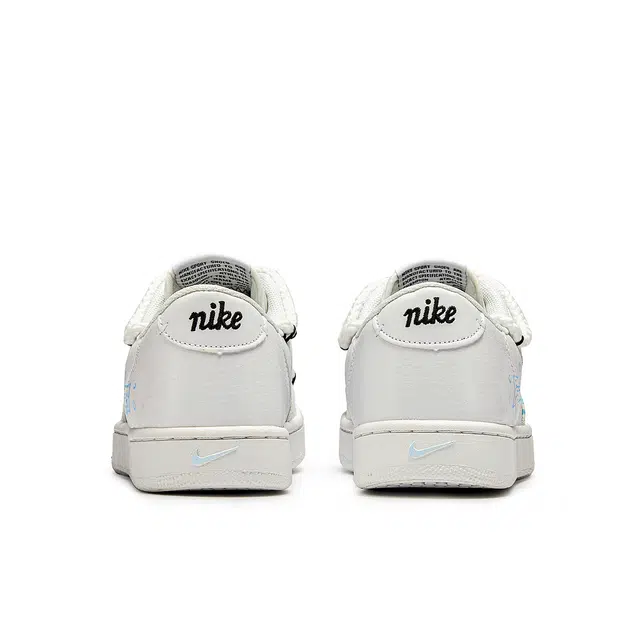 Nike Court Vintage