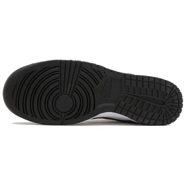 Nike Dunk Low SE Panda