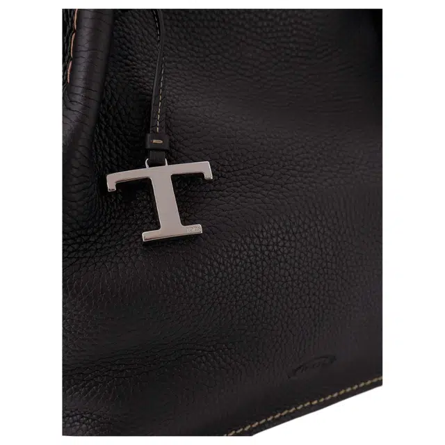 TOD'S