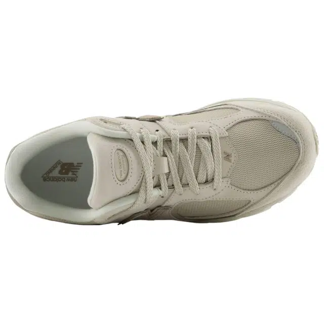 New Balance NB 2002R