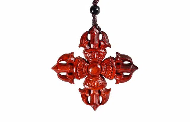 【高品质】 檀欣 精雕刻十字金刚杵吊坠 平安纳福 高端红木高油高密小叶把件工艺品复古转运编织绳 紫檀属 项链 男女同款情侣款