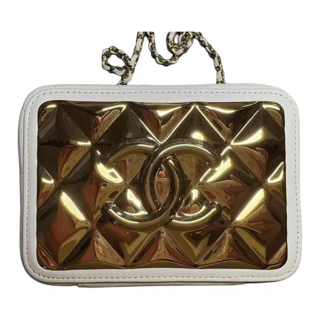 CHANEL 21K C Logo