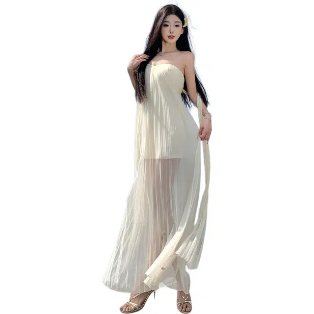 黛尔佳人 高级感度假小众氛围感沙滩裙纯色设计感无袖连衣裙 女款