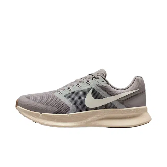 Nike Run Swift 3