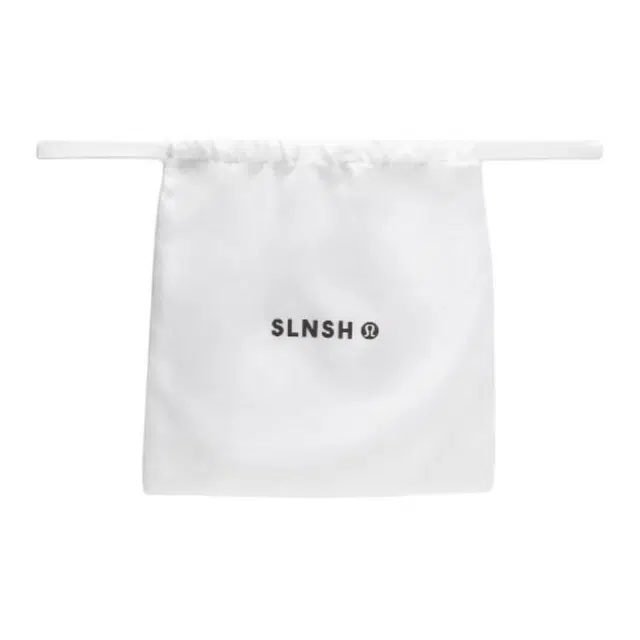 lululemon SLNSH 2.5LLogo