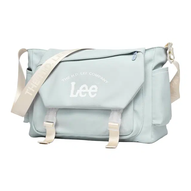 Lee