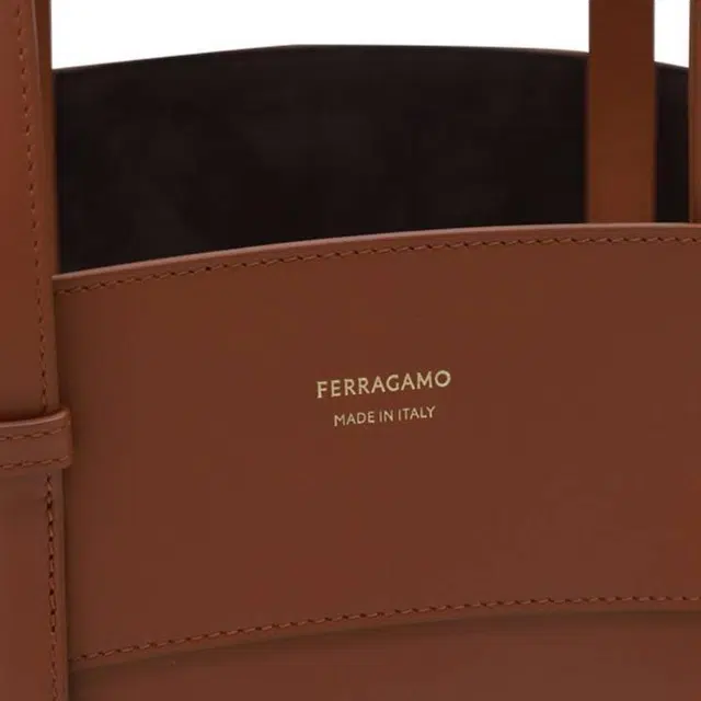 FERRAGAMO Charming Tote